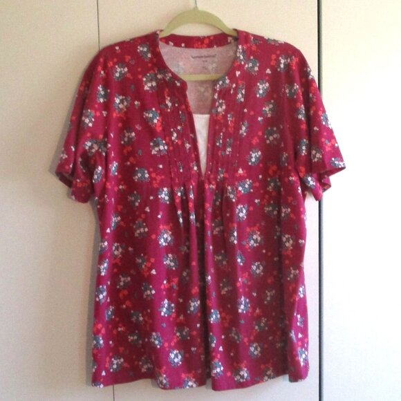 Woman Within Floral Print Short-Sleeve Blouse Size 18/20 Red With Pintuck Detail - Picture 1 of 4